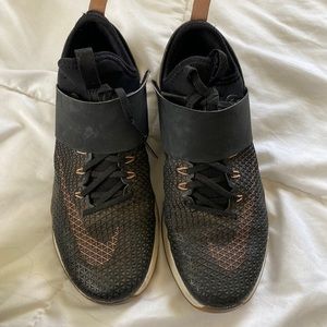 Black Nike Zoom Sneakers